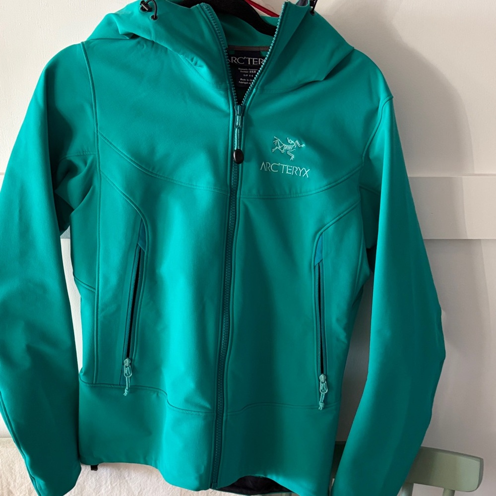Arc'teryx Vibrant Teal Hooded Jacket